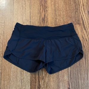 Lululemon Speed Short Black with Block-It Pocket Size 6